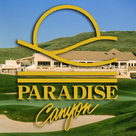Paradise Canyon Golf Resort - Luxury Condo M409 Летбридж Экстерьер фото